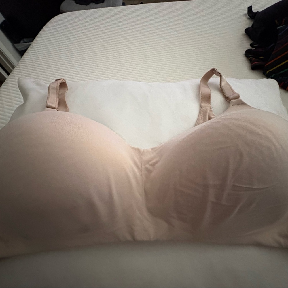 Torrid Everyday Nude wireless Bra - Women Intimates